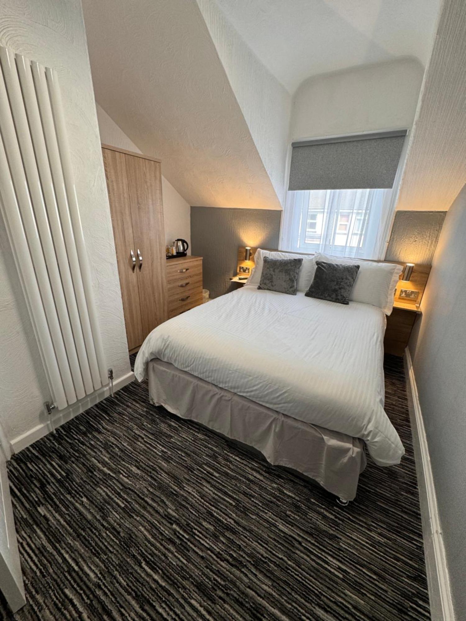 Delovely Hotel Blackpool Extérieur photo